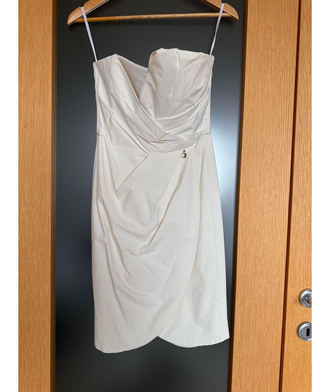 ELISABETTA FRANCHI Белое полиэстеровое коктейльное платье, фото 7