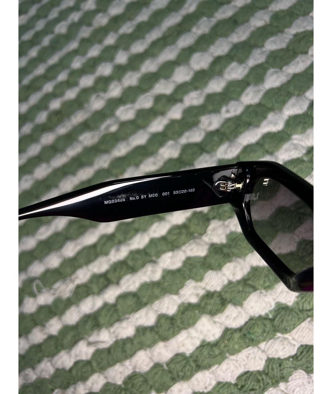 ALEXANDER MCQUEEN Черные пластиковые солнцезащитные очки, фото 6