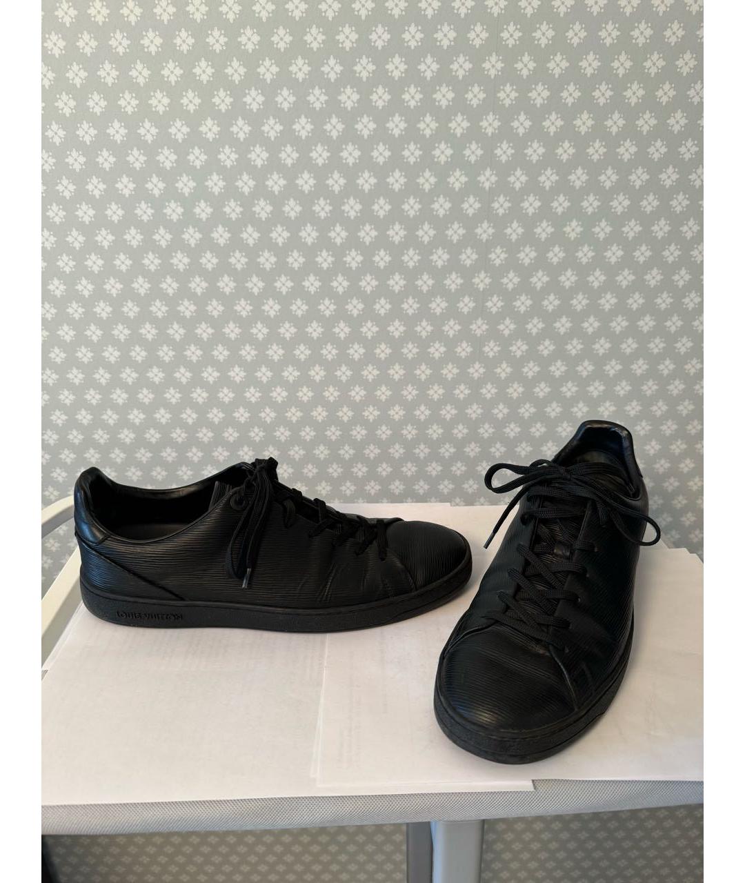 LOUIS VUITTON PRE-OWNED Черные низкие кроссовки / кеды из лакированной кожи, фото 3