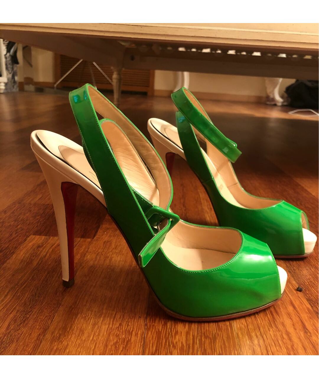 CHRISTIAN LOUBOUTIN Зеленые туфли из лакированной кожи, фото 6