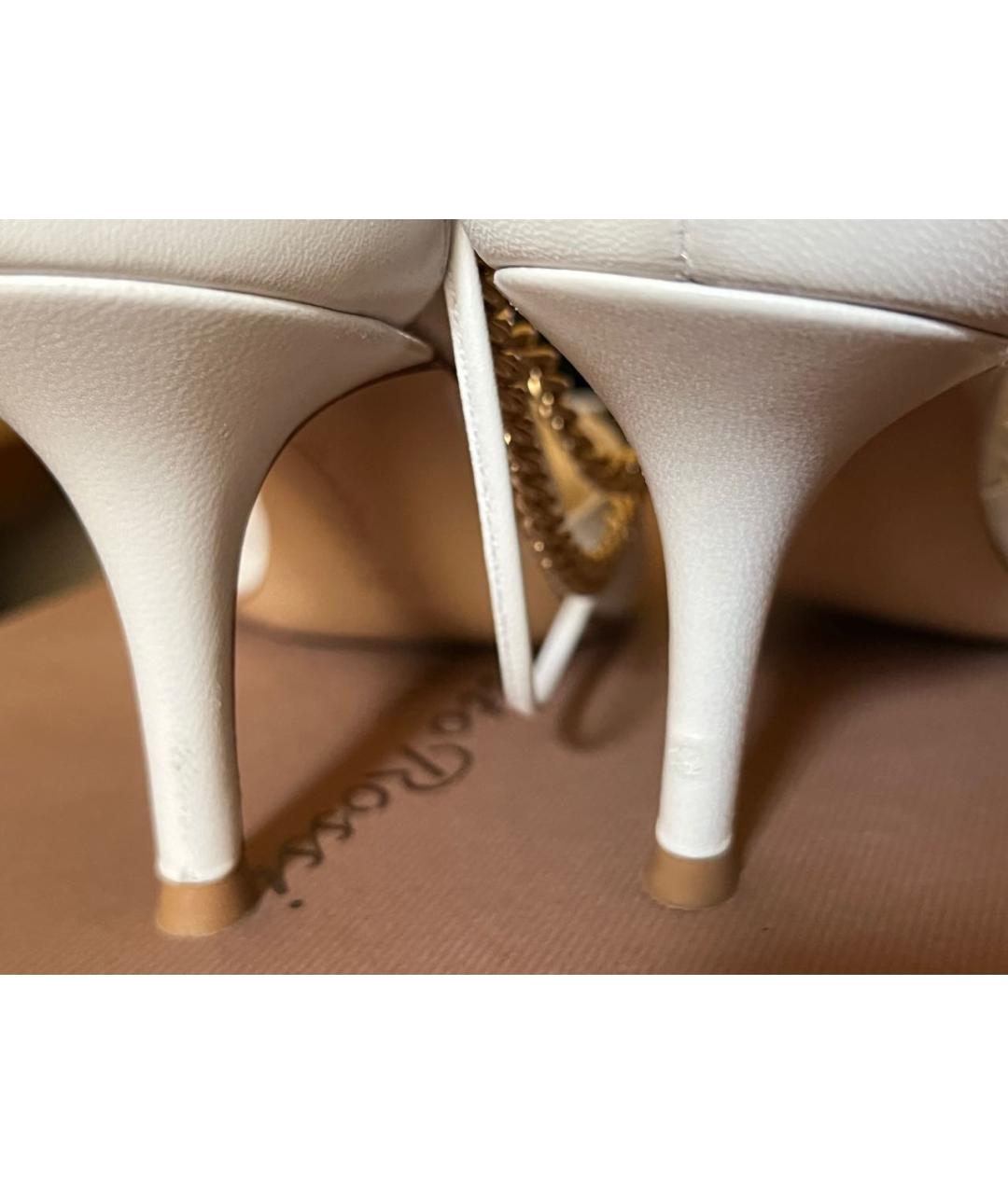 GIANVITO ROSSI Белые кожаные свадебные туфли на среднем каблуке, фото 4