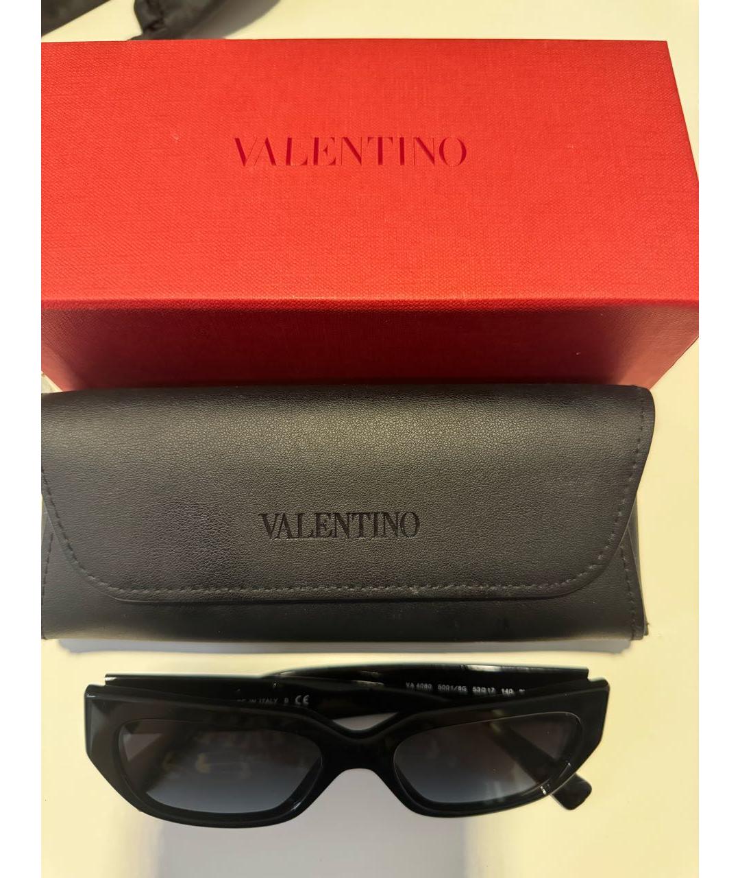 VALENTINO Черные солнцезащитные очки, фото 4