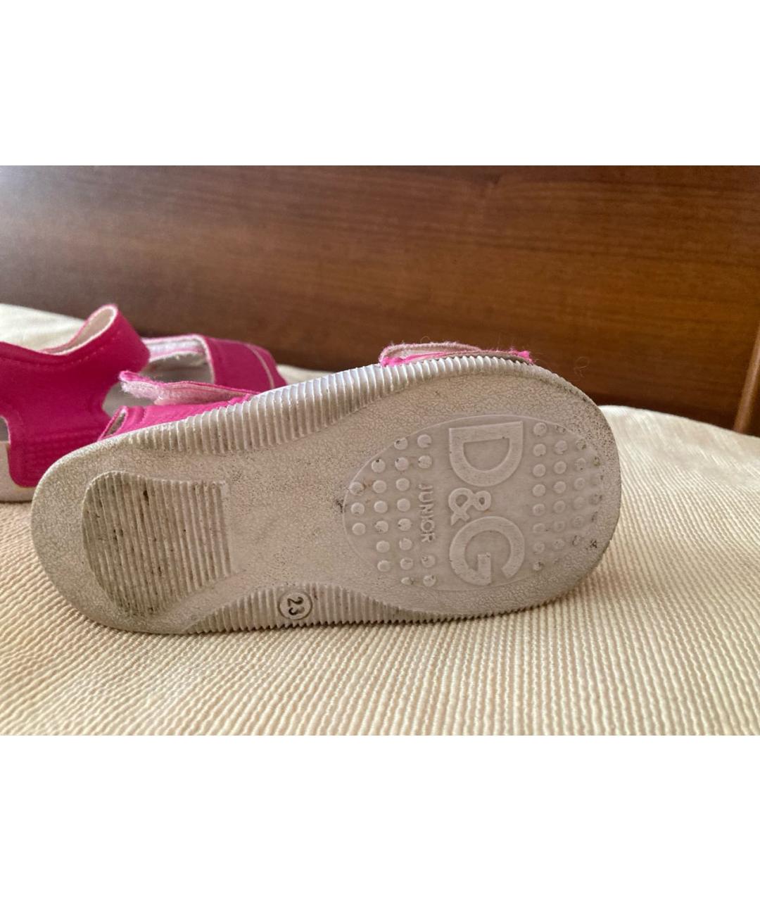 DOLCE & GABBANA KIDS Розовые синтетические сандалии и шлепанцы, фото 6