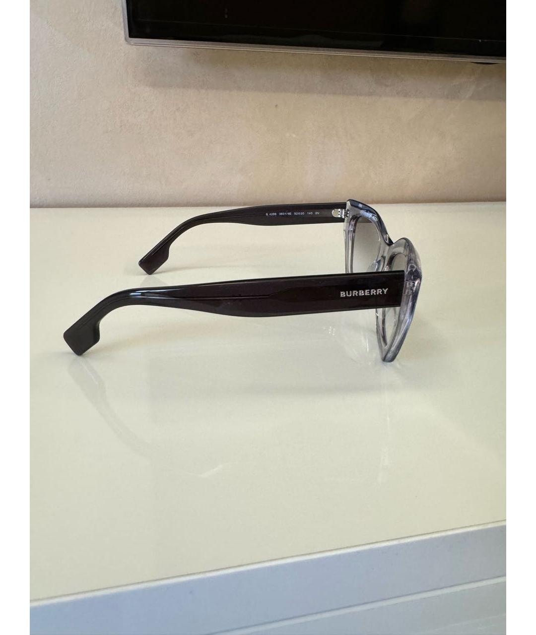 BURBERRY Серые пластиковые солнцезащитные очки, фото 2