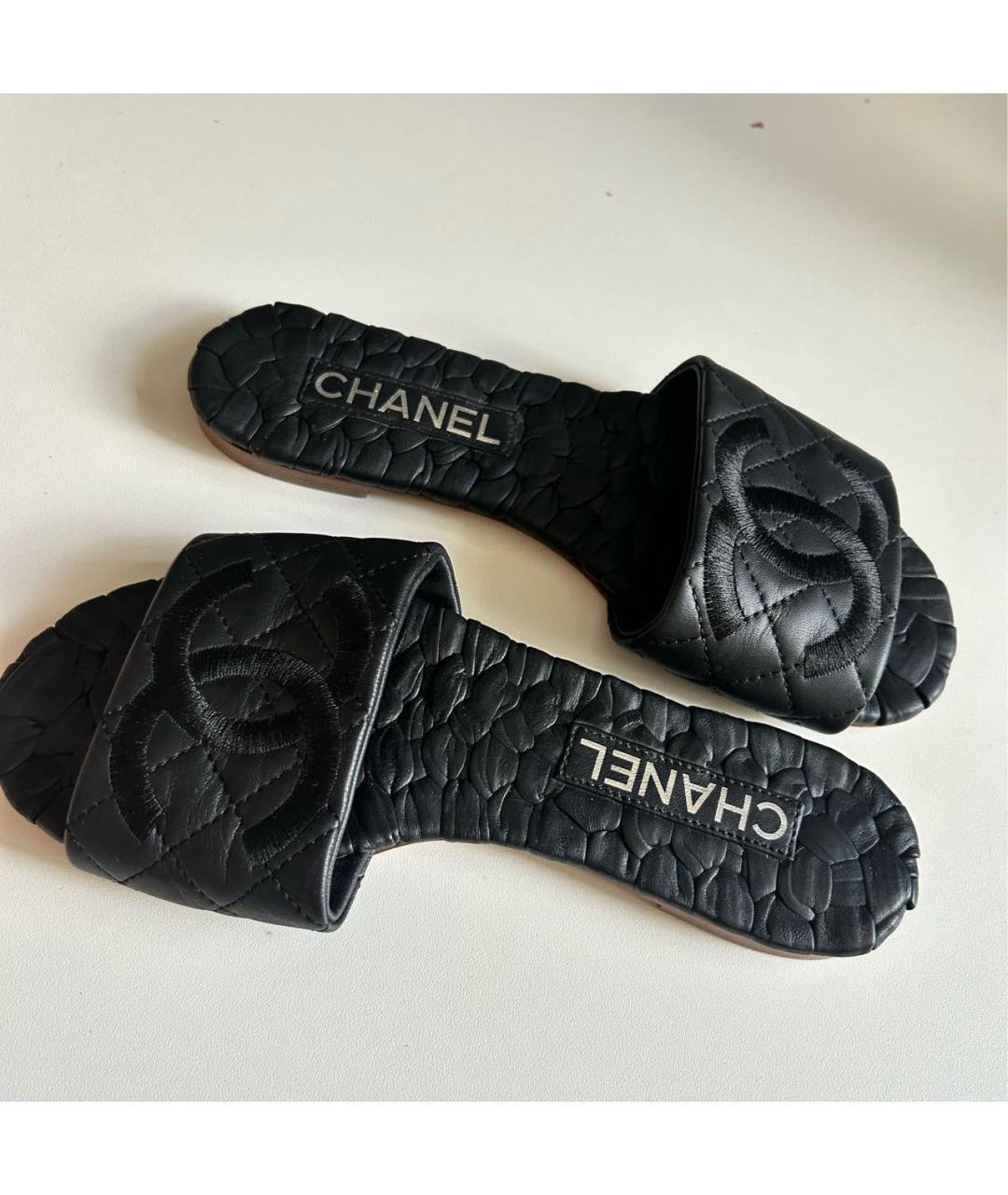 CHANEL PRE-OWNED Черные кожаные шлепанцы, фото 4