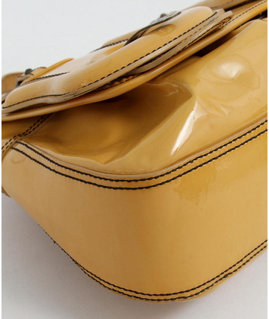 FENDI Золотая сумка через плечо из лакированной кожи, фото 5