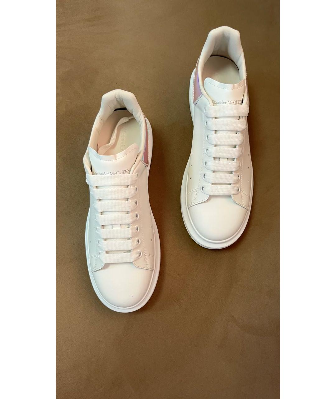 ALEXANDER MCQUEEN Белые кожаные низкие кроссовки / кеды, фото 2