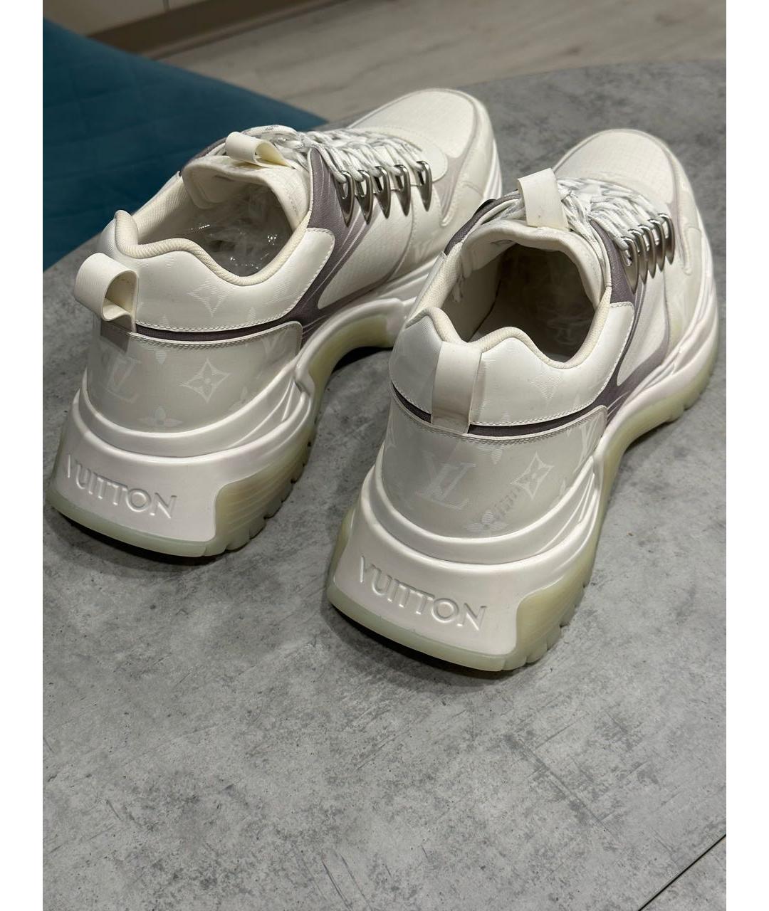 LOUIS VUITTON PRE-OWNED Белые низкие кроссовки / кеды, фото 3