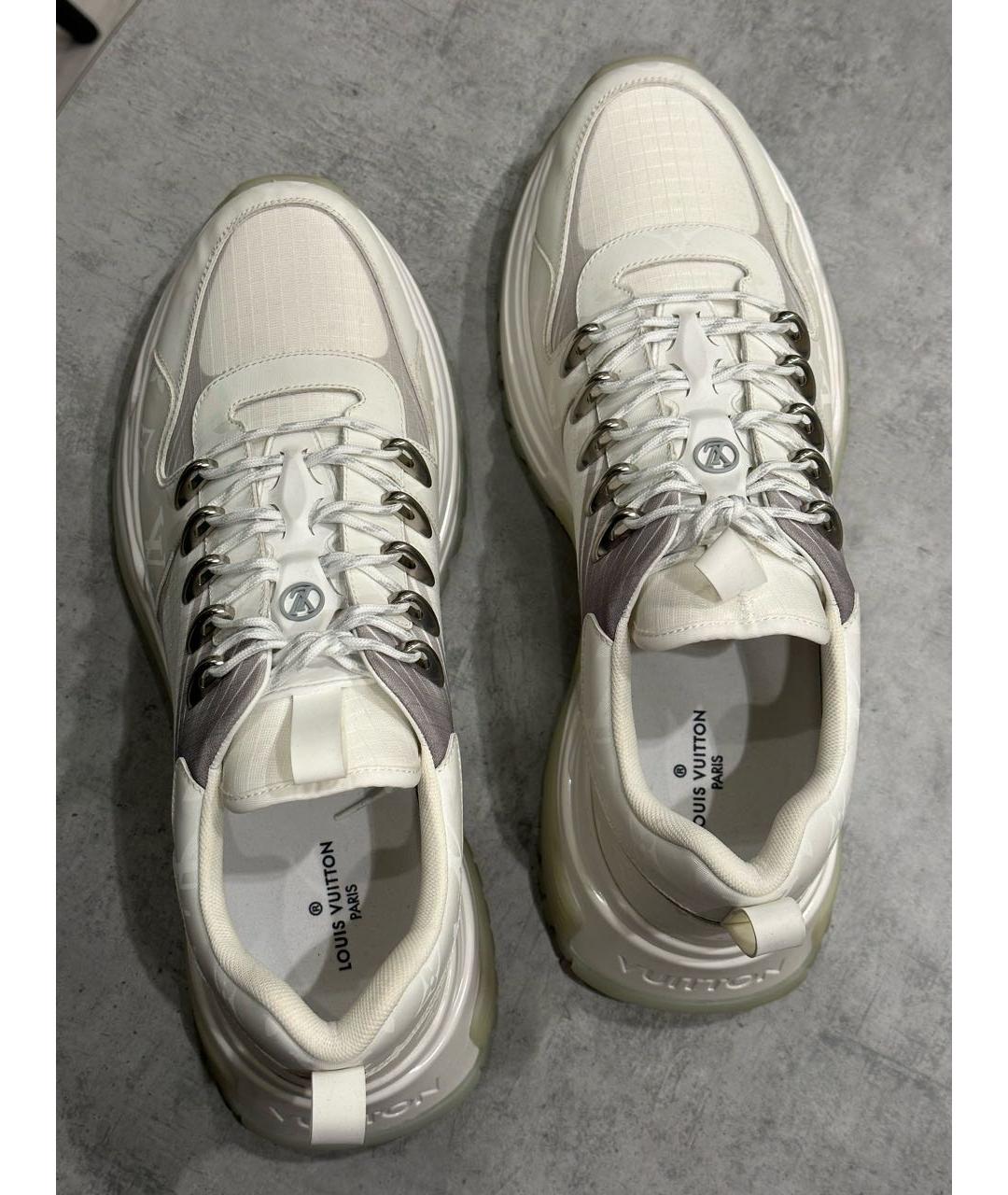 LOUIS VUITTON PRE-OWNED Белые низкие кроссовки / кеды, фото 2