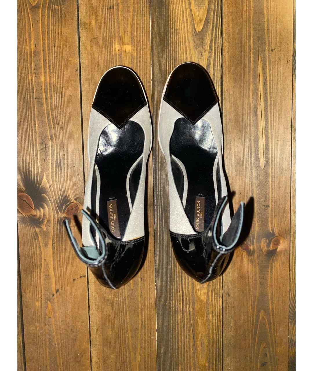 LOUIS VUITTON PRE-OWNED Серебряные замшевые туфли, фото 3