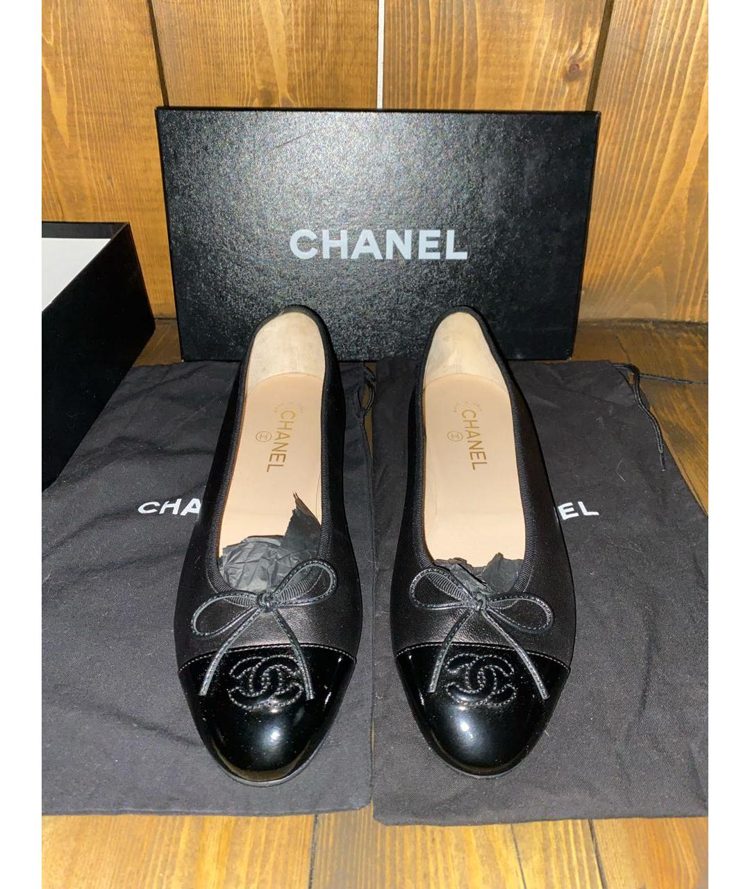 CHANEL PRE-OWNED Черные кожаные балетки, фото 2