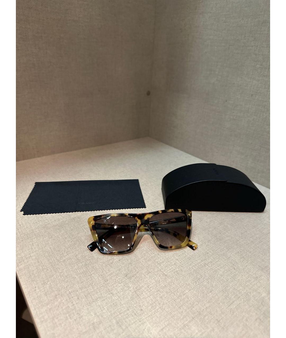 PRADA Коричневые солнцезащитные очки, фото 3