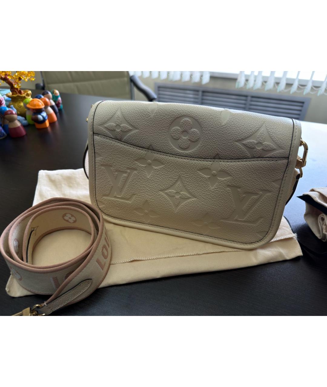 LOUIS VUITTON Бежевая кожаная сумка через плечо, фото 2