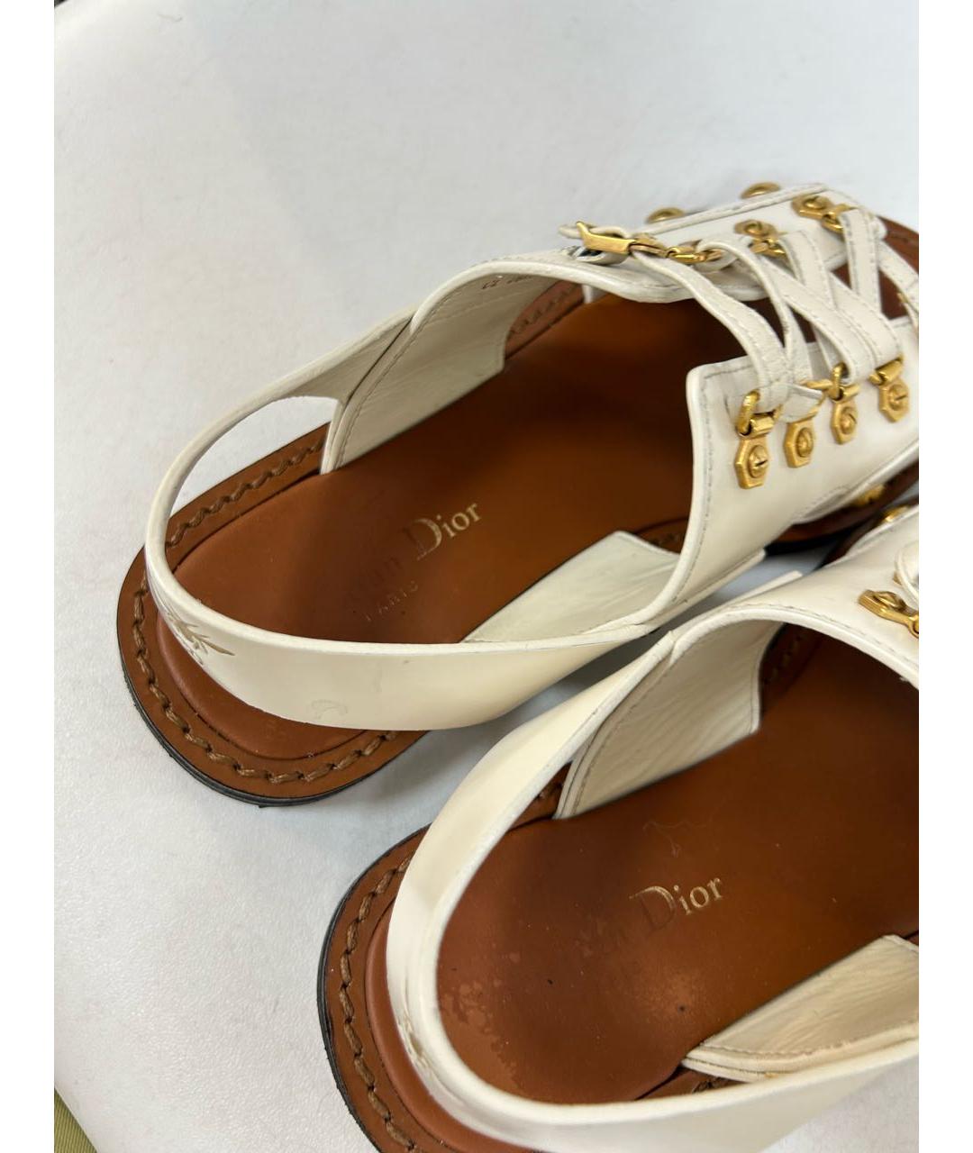 CHRISTIAN DIOR PRE-OWNED Белые кожаные сандалии, фото 5
