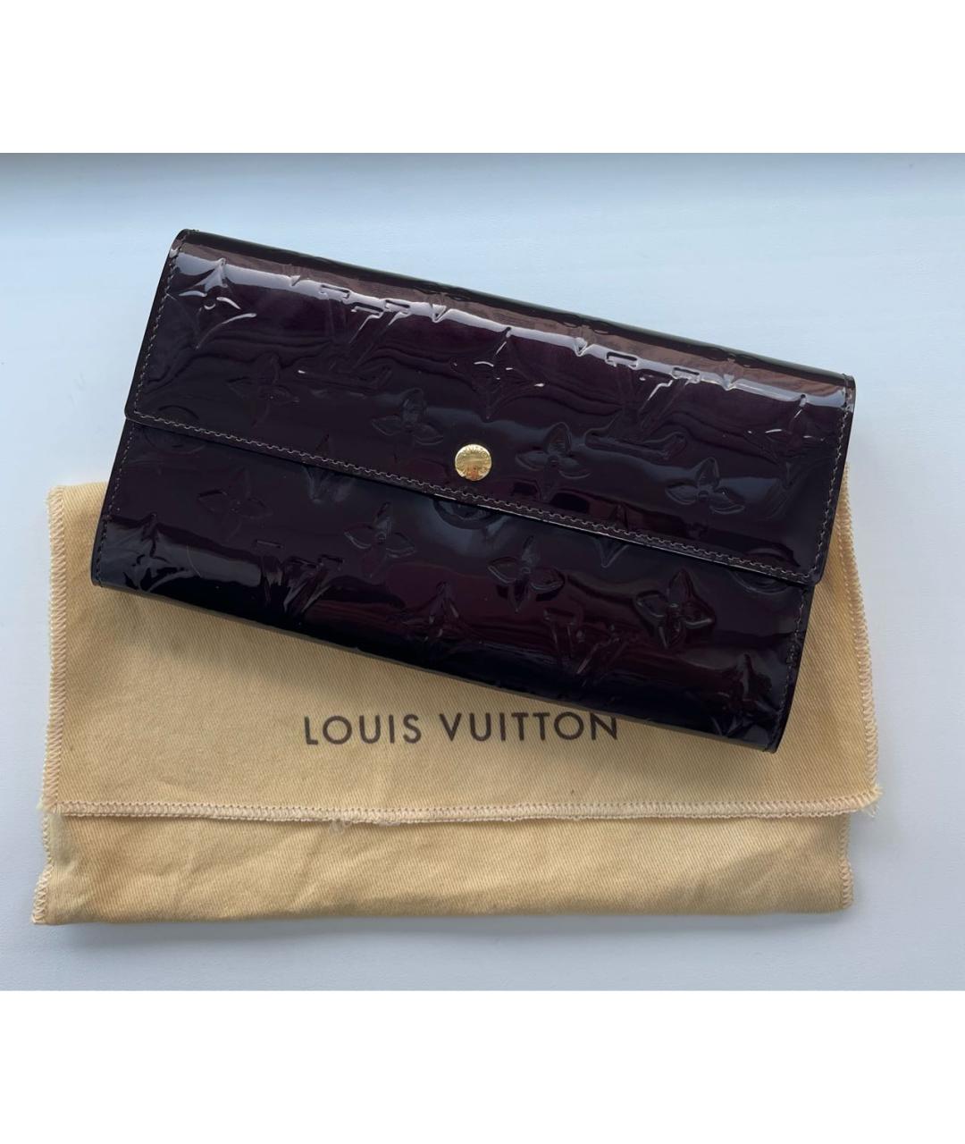 LOUIS VUITTON PRE-OWNED Бордовый кошелек из лакированной кожи, фото 8