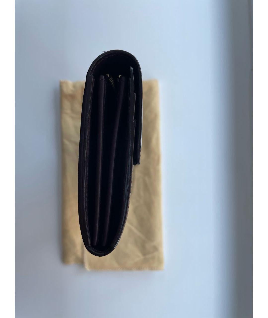 LOUIS VUITTON PRE-OWNED Бордовый кошелек из лакированной кожи, фото 4