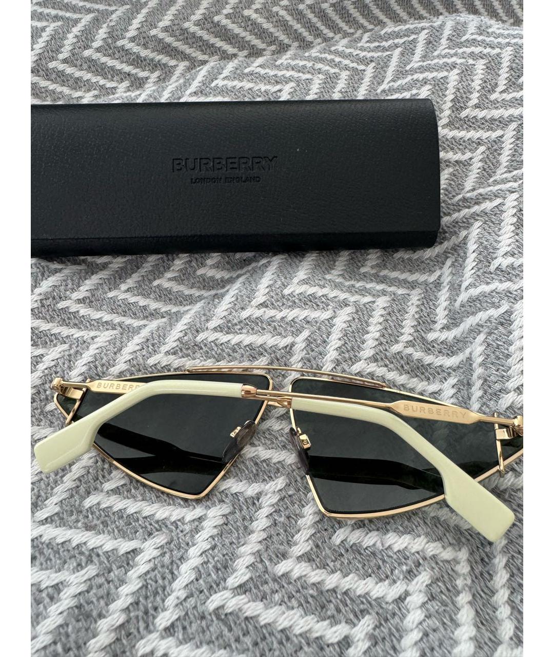 BURBERRY Золотые металлические солнцезащитные очки, фото 2