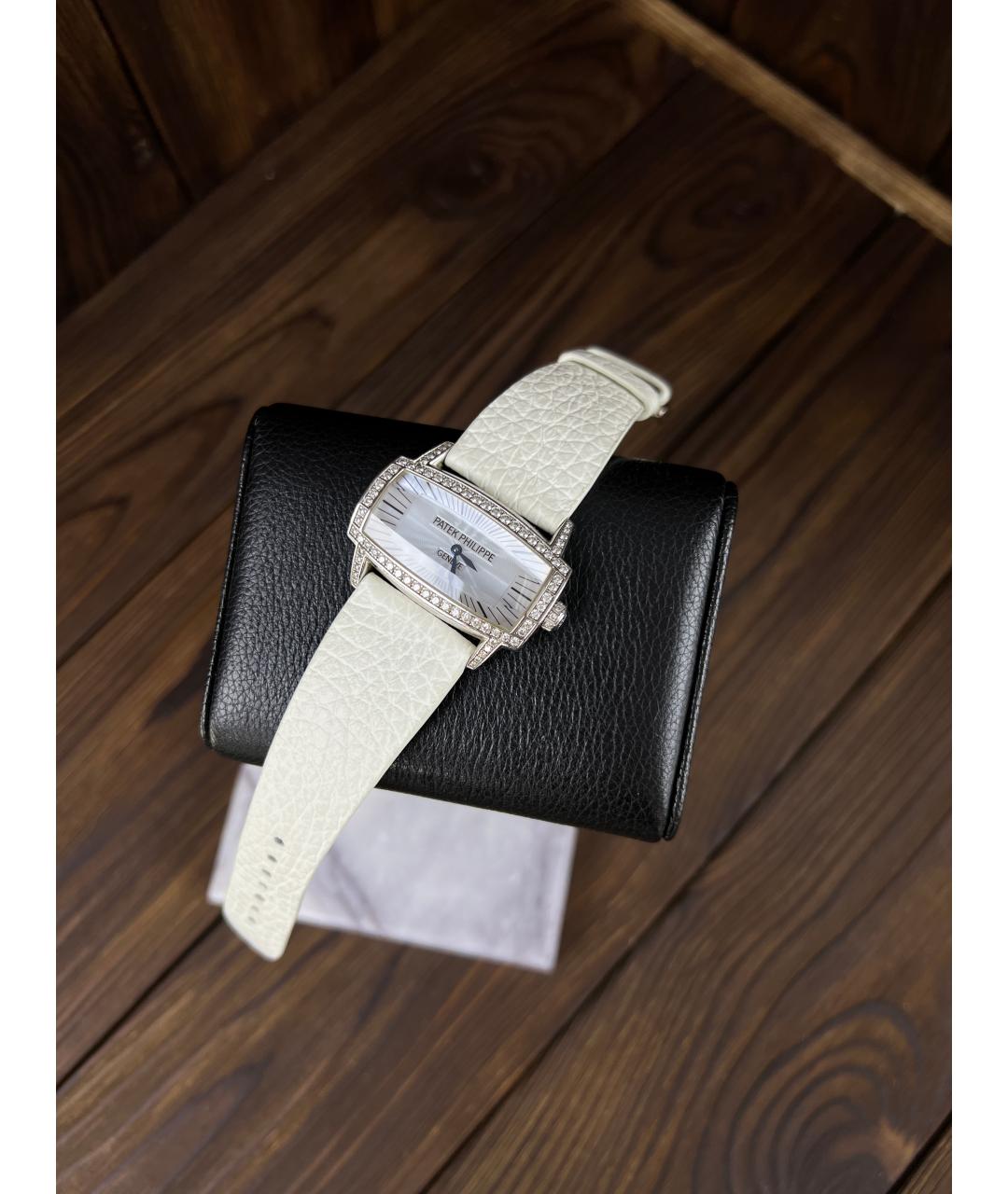 PATEK PHILIPPE Часы из белого золота, фото 2