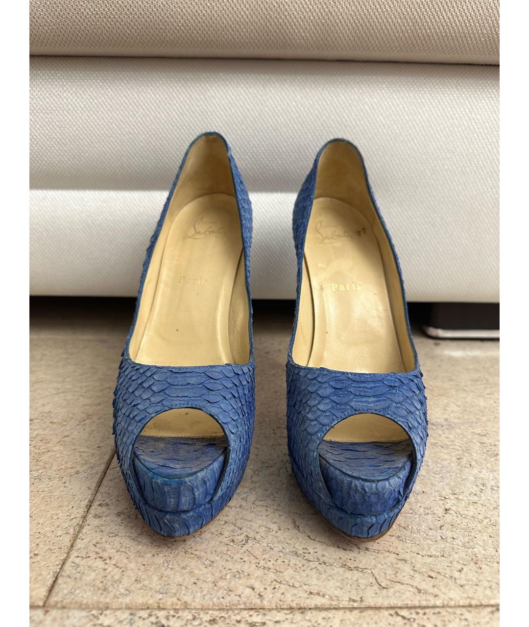 CHRISTIAN LOUBOUTIN Синие туфли из экзотической кожи, фото 2