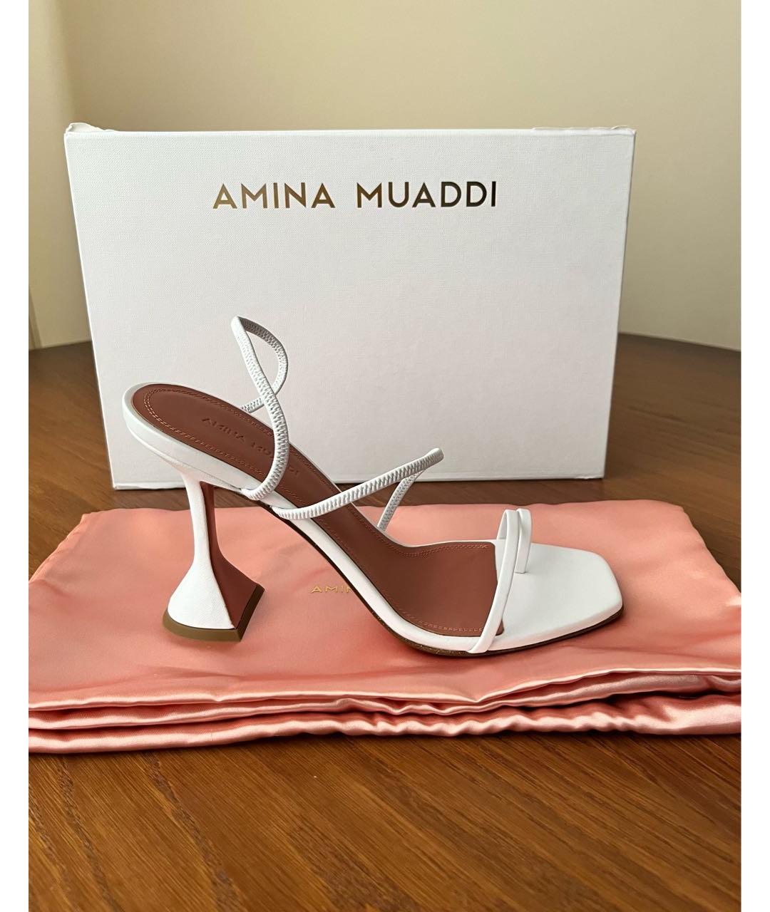 Amina Muaddi Белые кожаные босоножки, фото 5