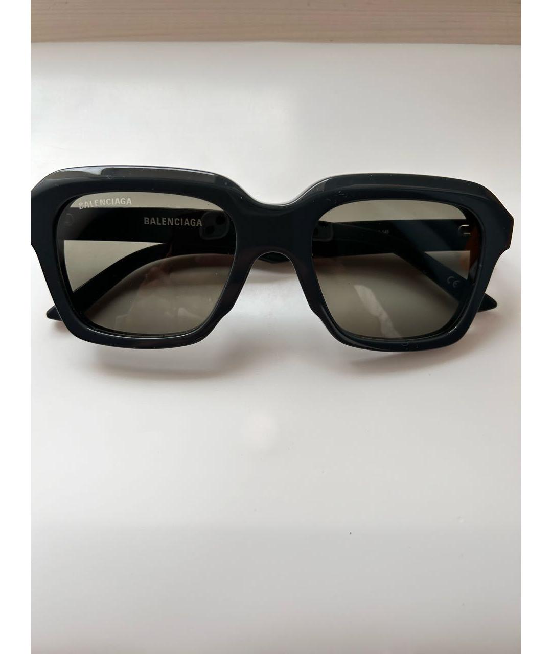 BALENCIAGA Антрацитовые пластиковые солнцезащитные очки, фото 7