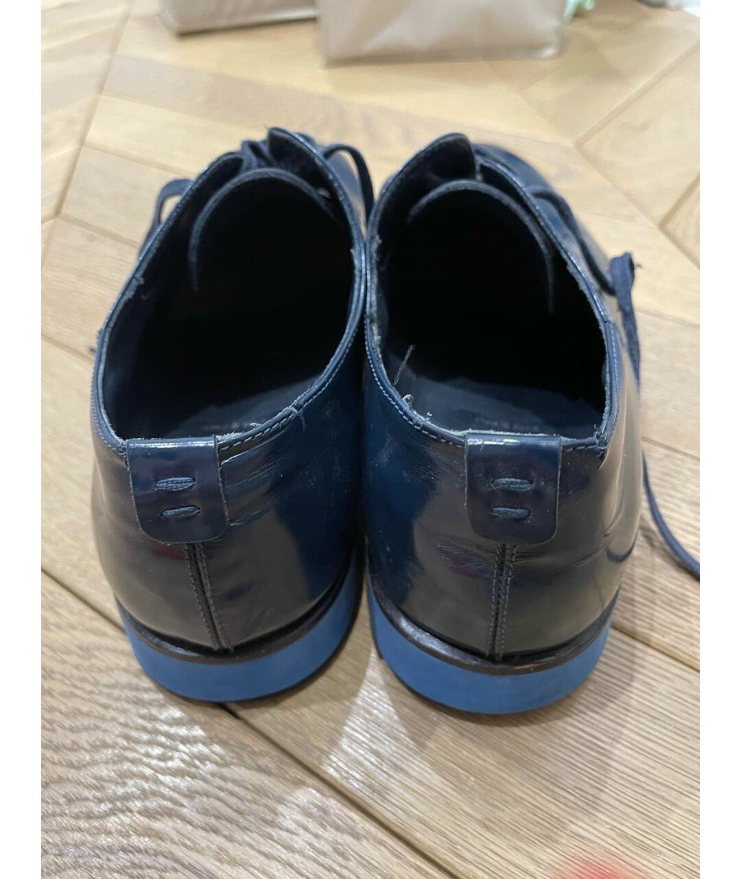 FENDI Темно-синие низкие ботинки из лакированной кожи, фото 4