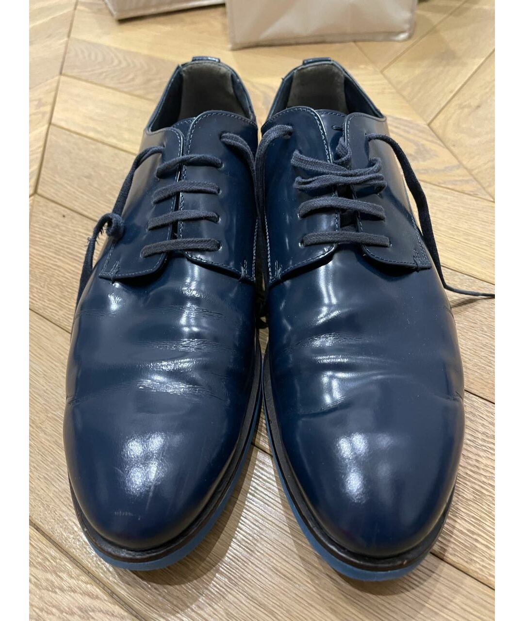 FENDI Темно-синие низкие ботинки из лакированной кожи, фото 2