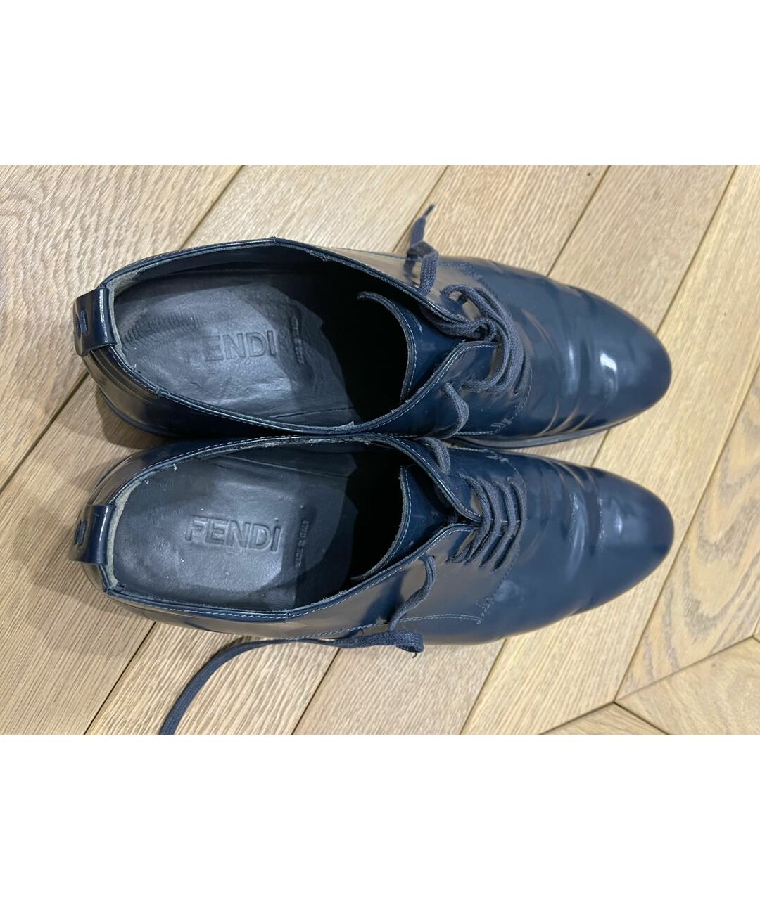 FENDI Темно-синие низкие ботинки из лакированной кожи, фото 5