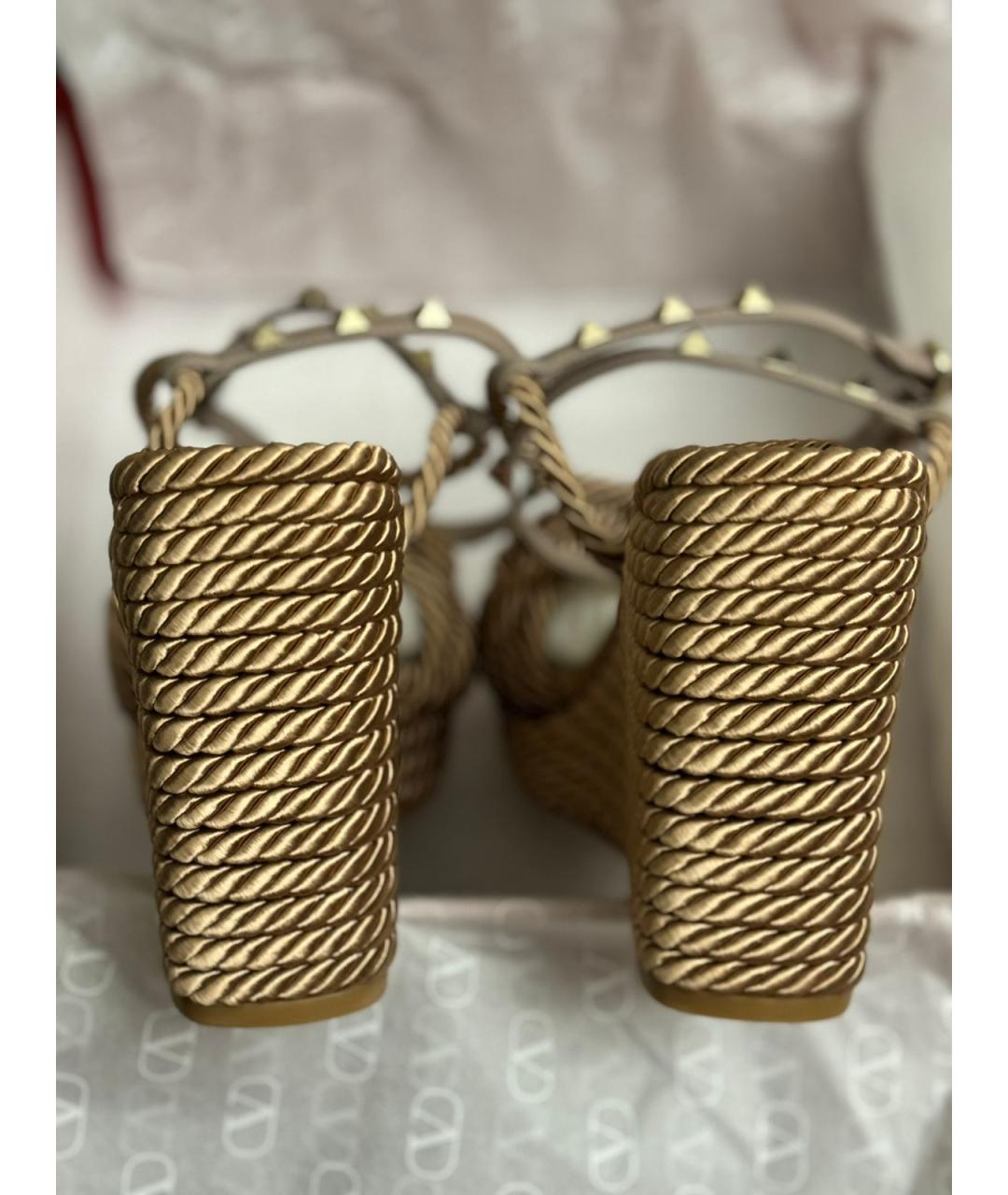 VALENTINO Бежевые босоножки, фото 3