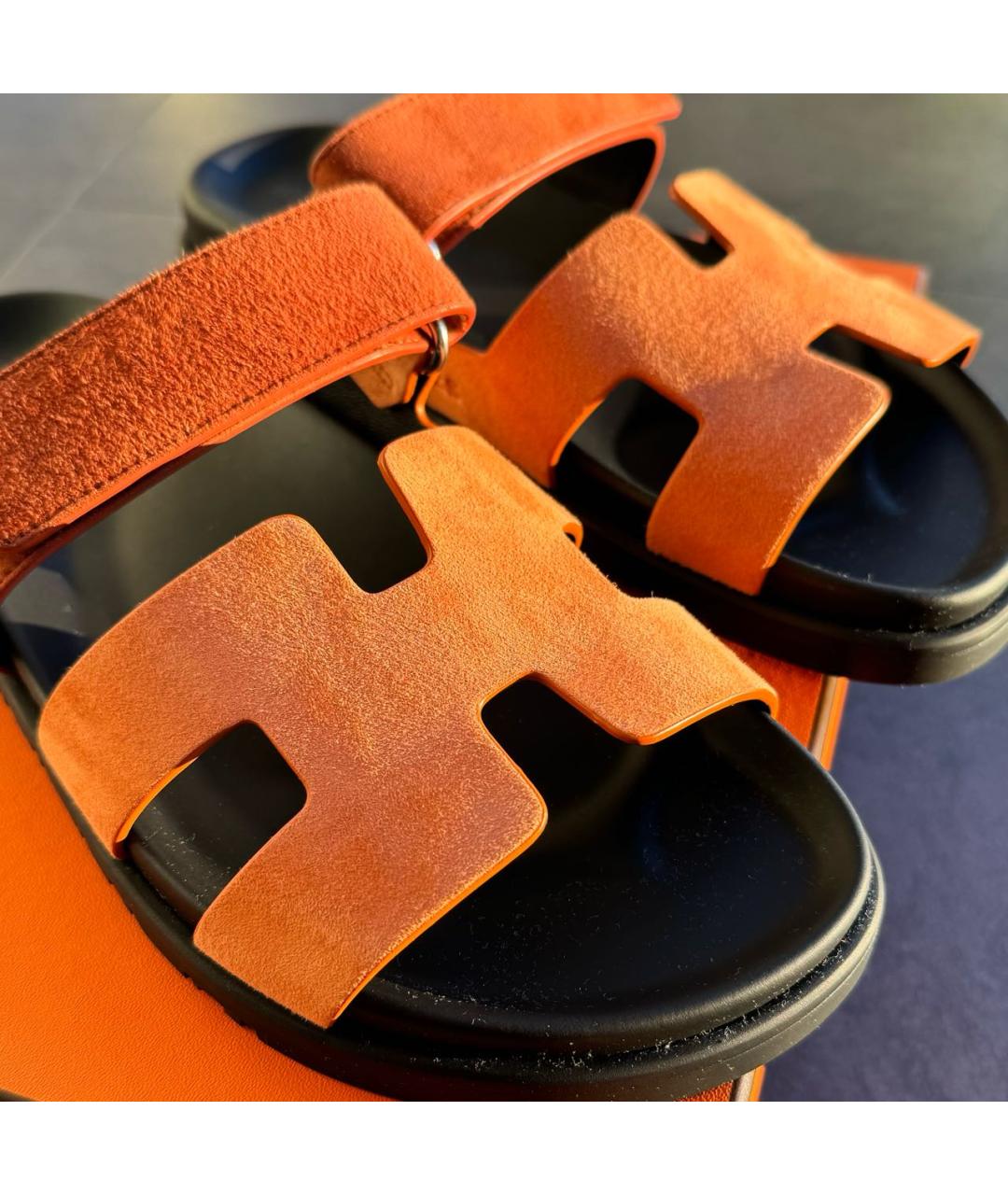 HERMES PRE-OWNED Оранжевое замшевые сандалии, фото 2