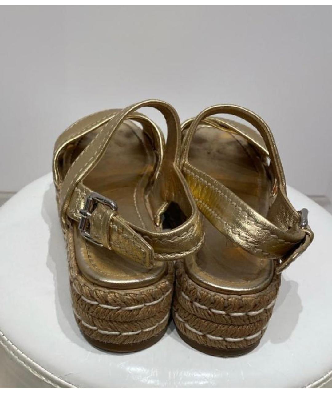 PRADA Золотые кожаные сандалии, фото 5