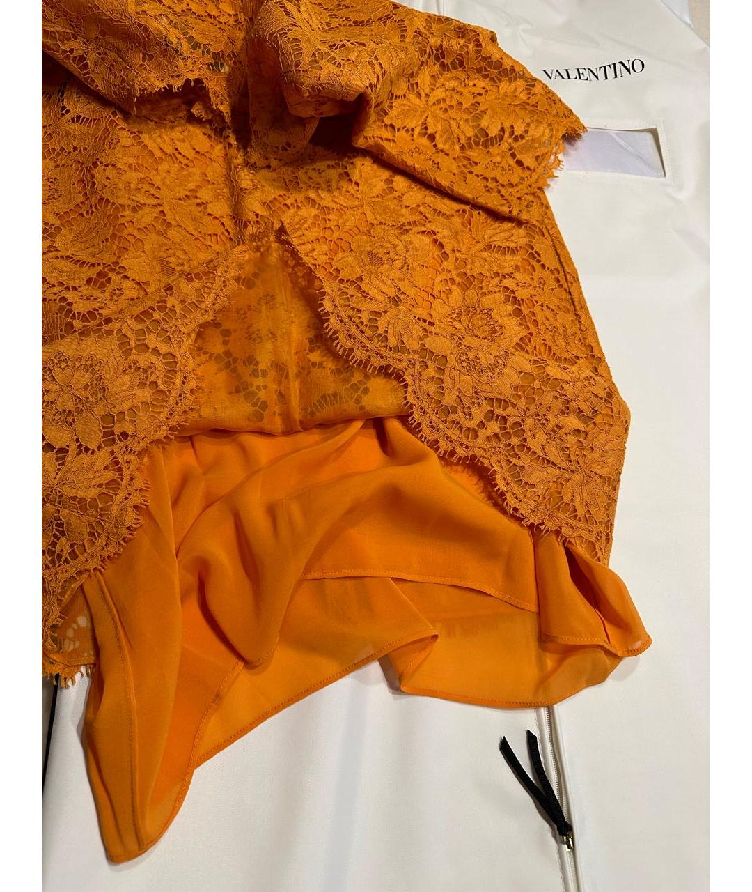 VALENTINO Оранжевое кружевное коктейльное платье, фото 5
