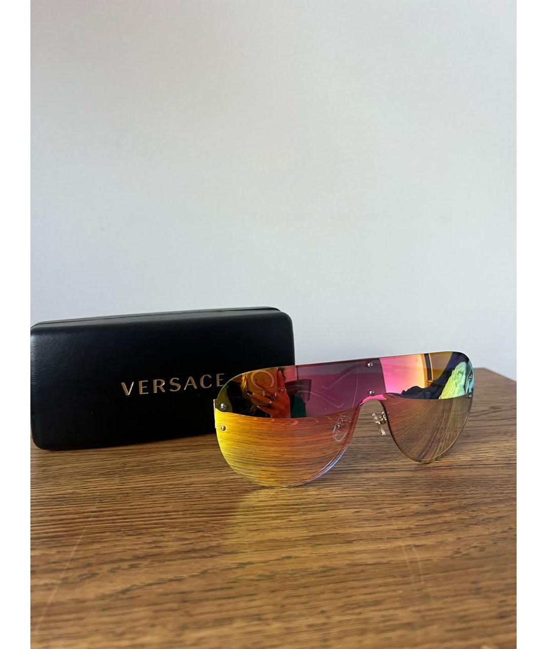 VERSACE Мульти пластиковые солнцезащитные очки, фото 4