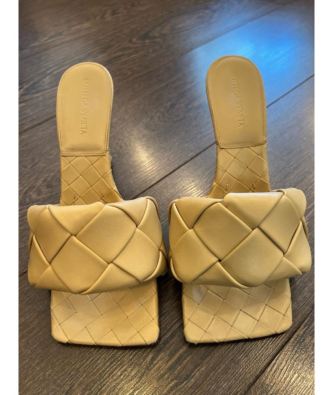 BOTTEGA VENETA Белые кожаные сабо, фото 3