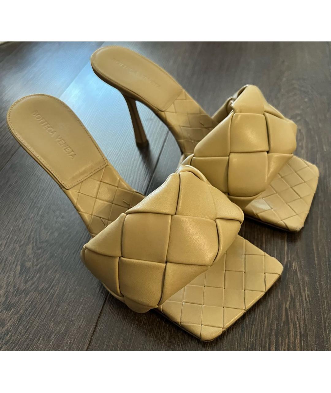 BOTTEGA VENETA Белые кожаные сабо, фото 2