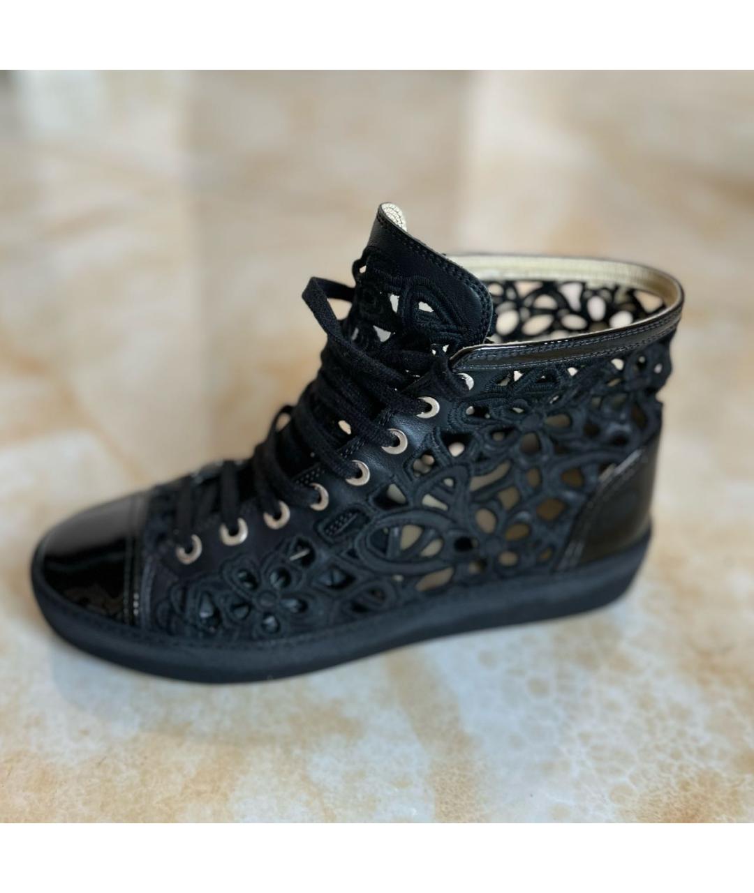 CHANEL Черные кеды из лакированной кожи, фото 7