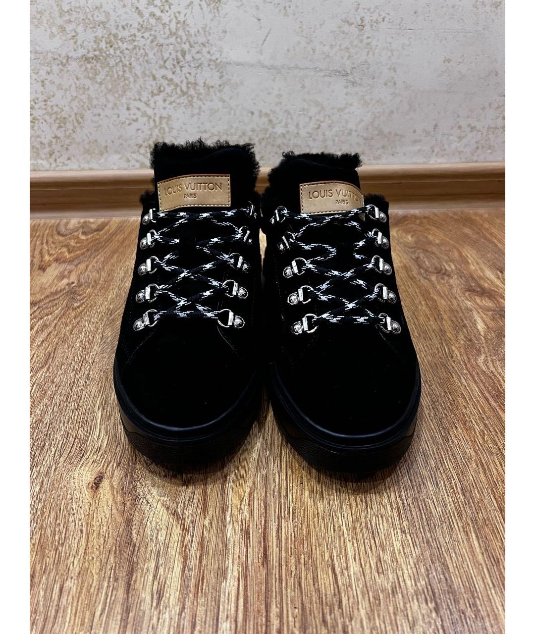 LOUIS VUITTON PRE-OWNED Черные замшевые кроссовки, фото 2