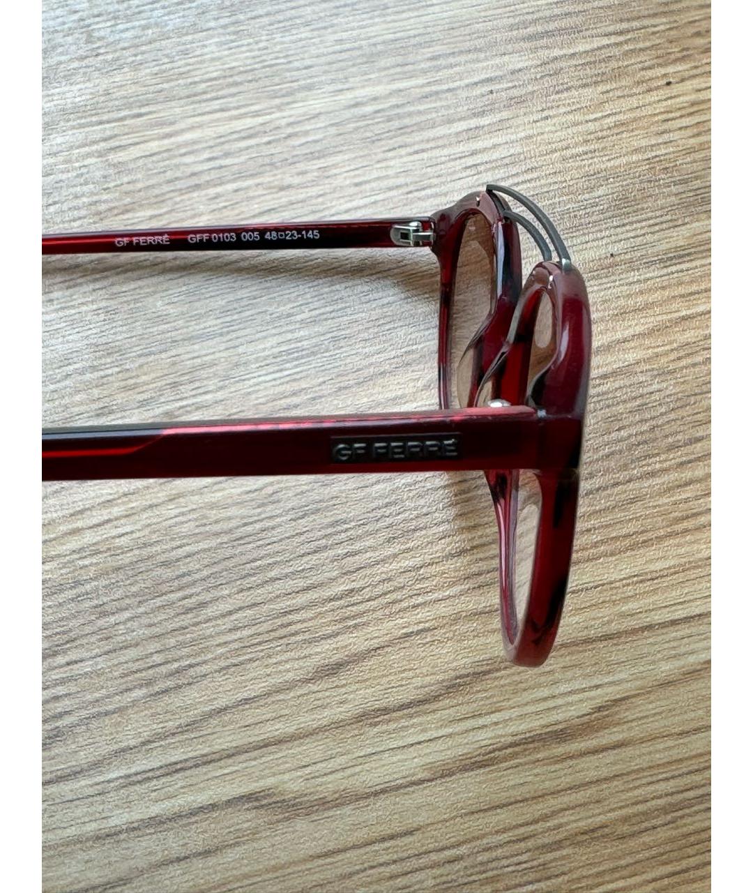GIANFRANCO FERRE Бордовые пластиковые солнцезащитные очки, фото 3