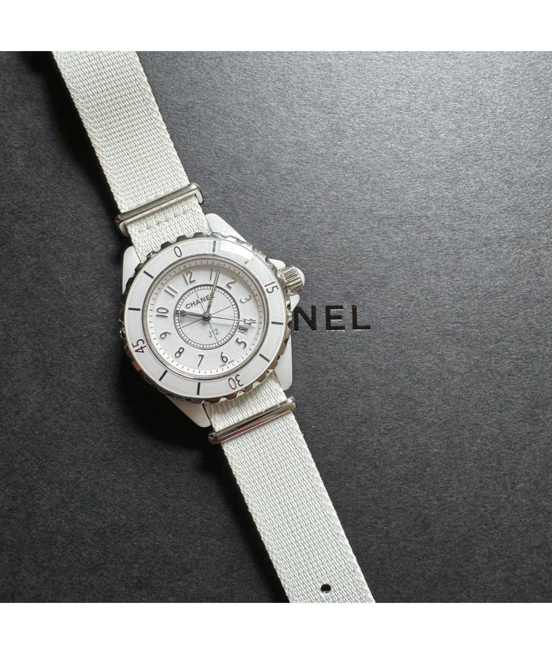 CHANEL PRE-OWNED Белые керамические часы, фото 2