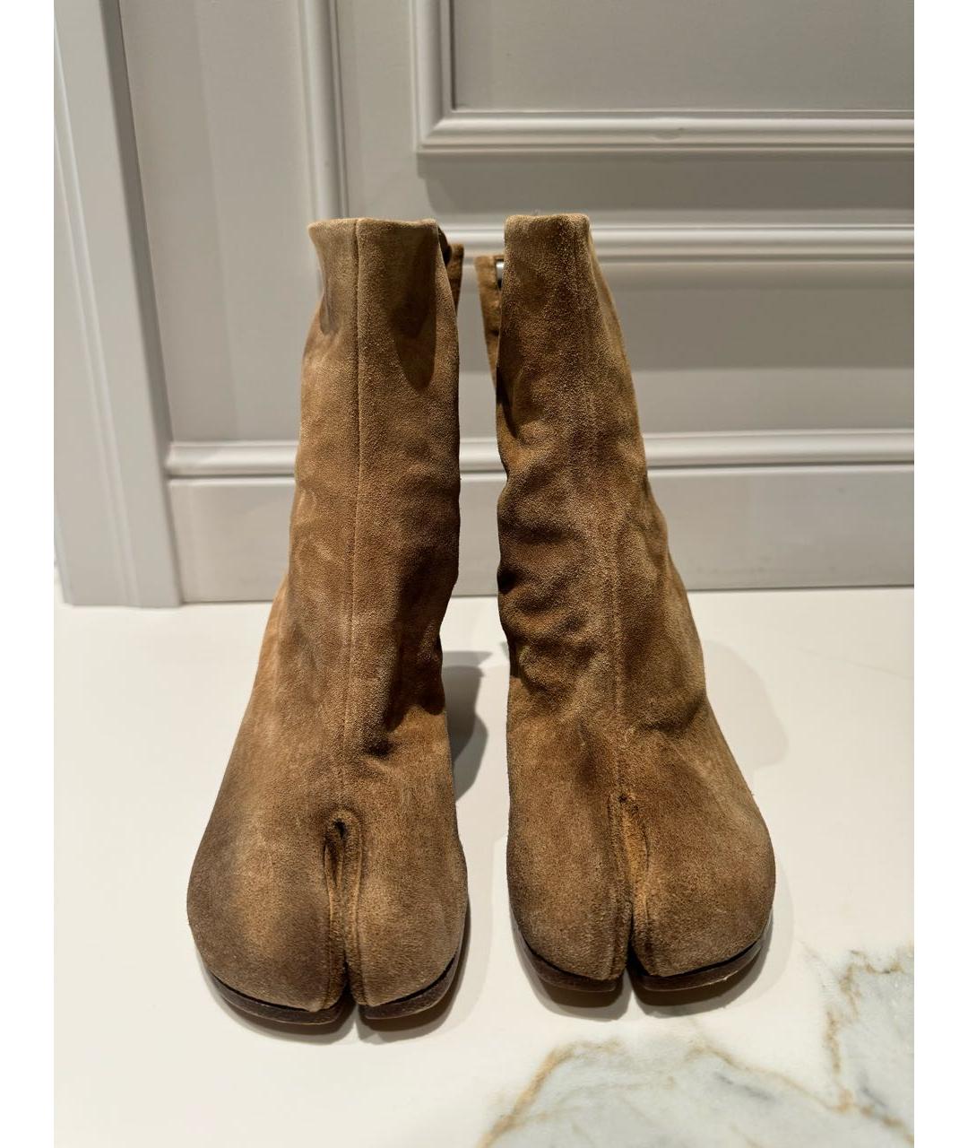 MAISON MARGIELA Бежевые замшевые ботильоны, фото 2