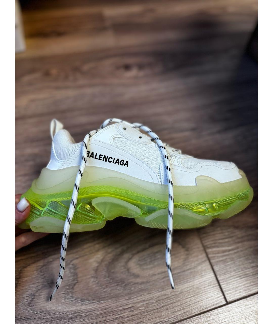 BALENCIAGA Triple S