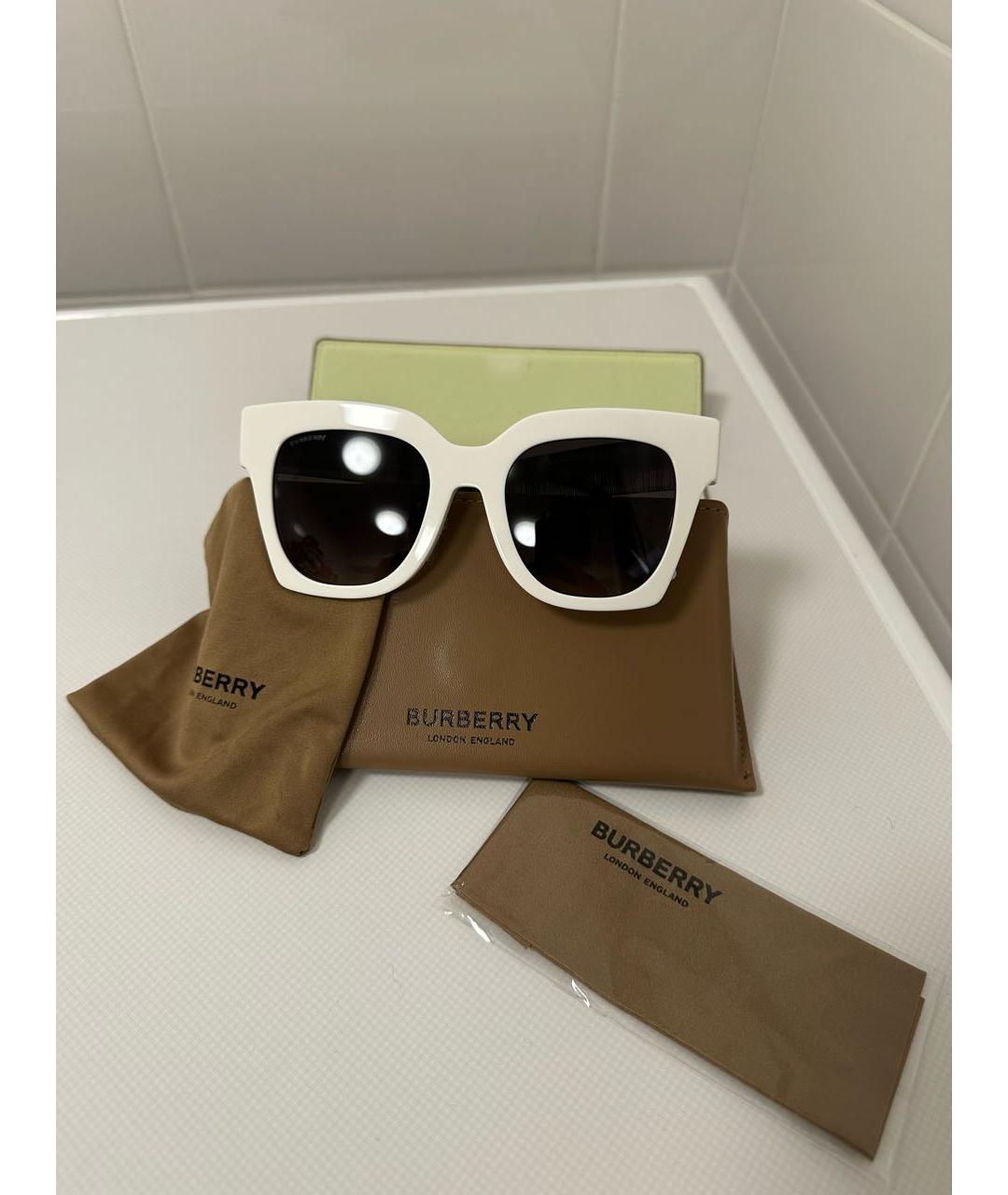 BURBERRY Белые пластиковые солнцезащитные очки, фото 5
