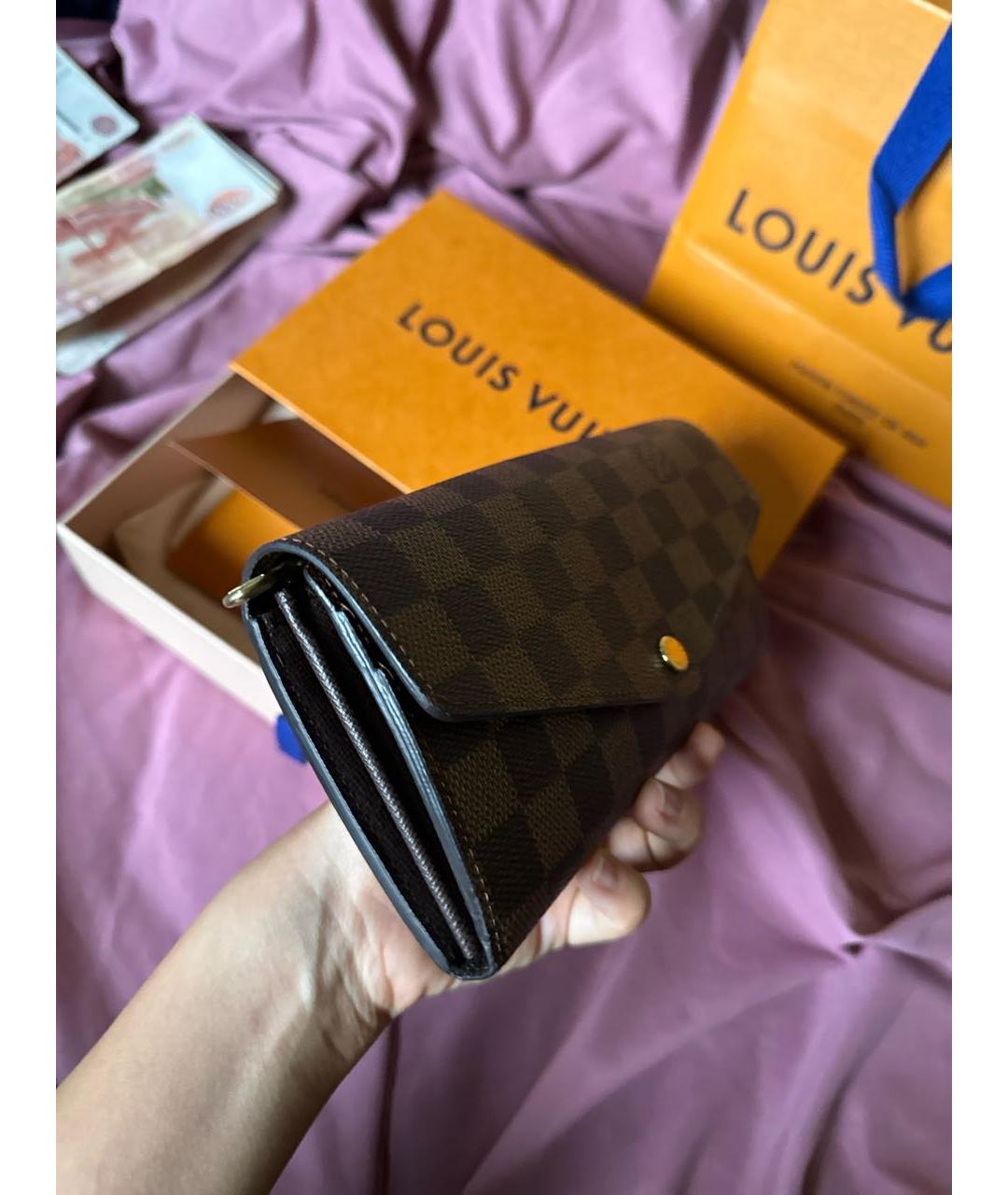LOUIS VUITTON Коричневый кожаный кошелек, фото 2