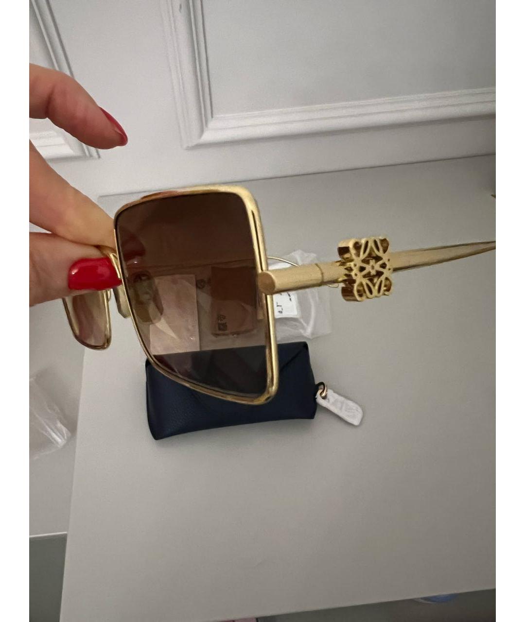 LOEWE Золотые металлические солнцезащитные очки, фото 5