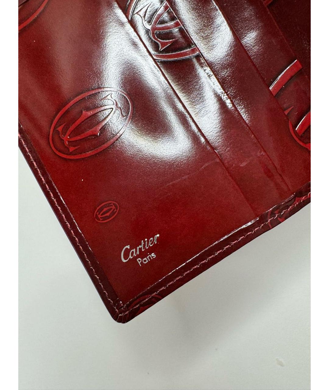 CARTIER Бордовый кошелек из лакированной кожи, фото 4