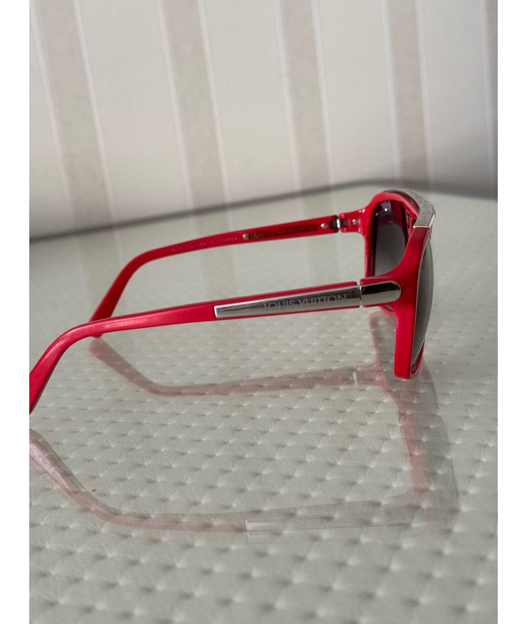LOUIS VUITTON PRE-OWNED Красные пластиковые солнцезащитные очки, фото 3