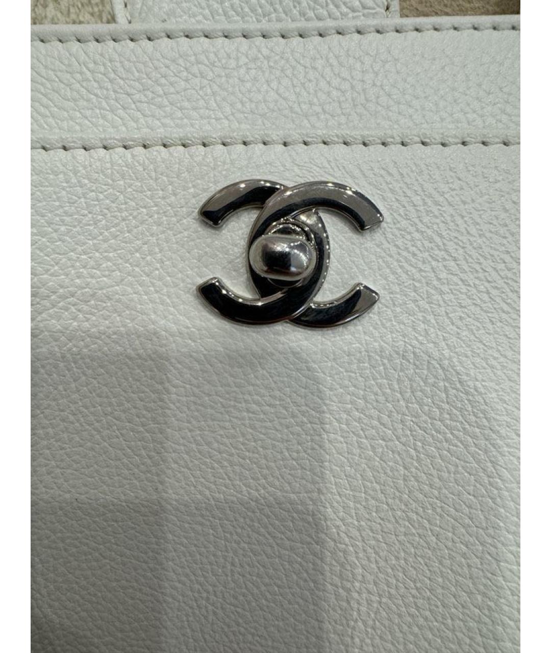 CHANEL PRE-OWNED Белая кожаная сумка тоут, фото 3