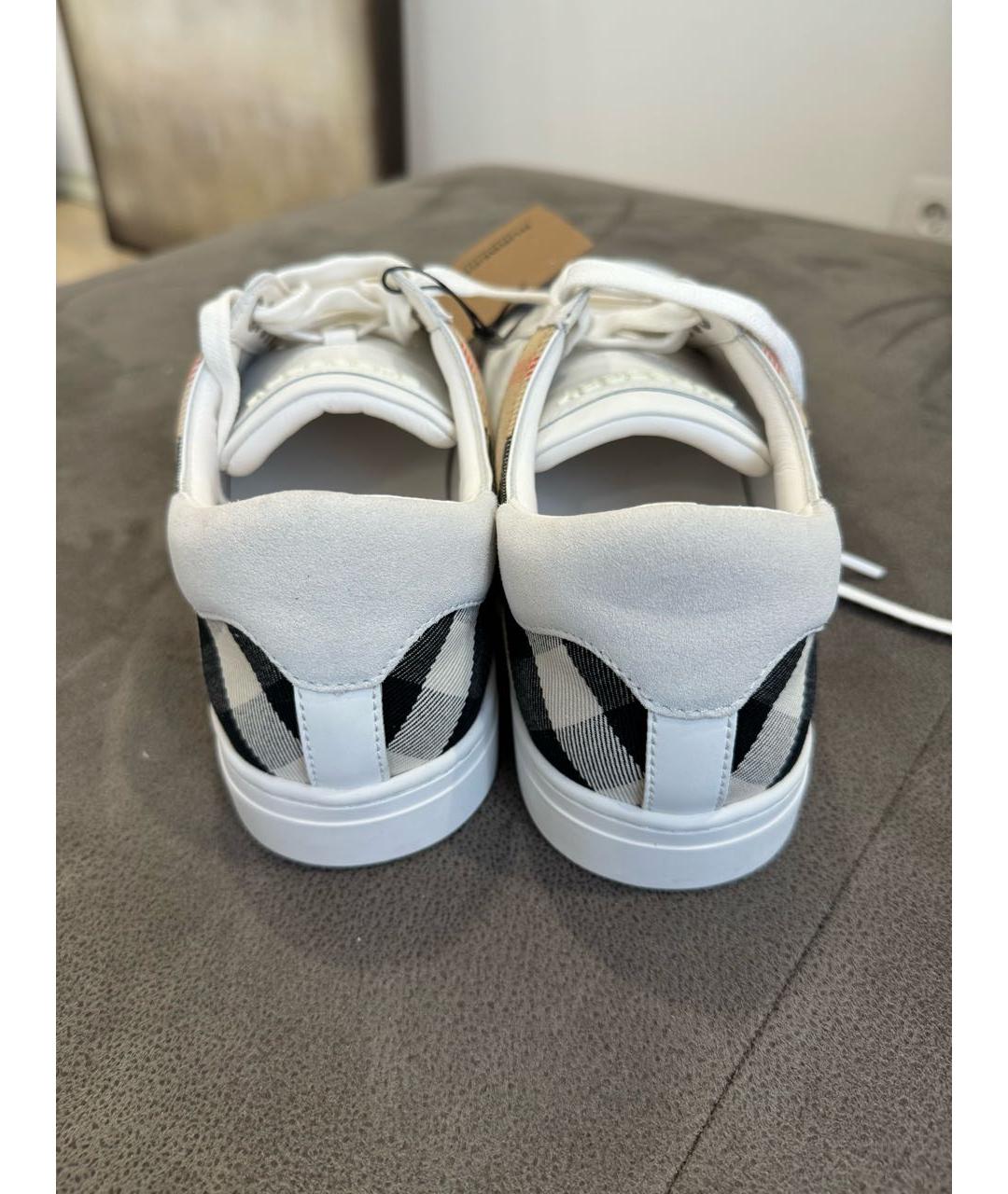 BURBERRY Белые кожаные низкие кроссовки / кеды, фото 2