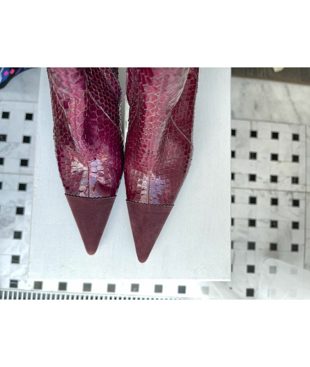 DOLCE & GABBANA VINTAGE Бордовые сапоги из экзотической кожи, фото 3
