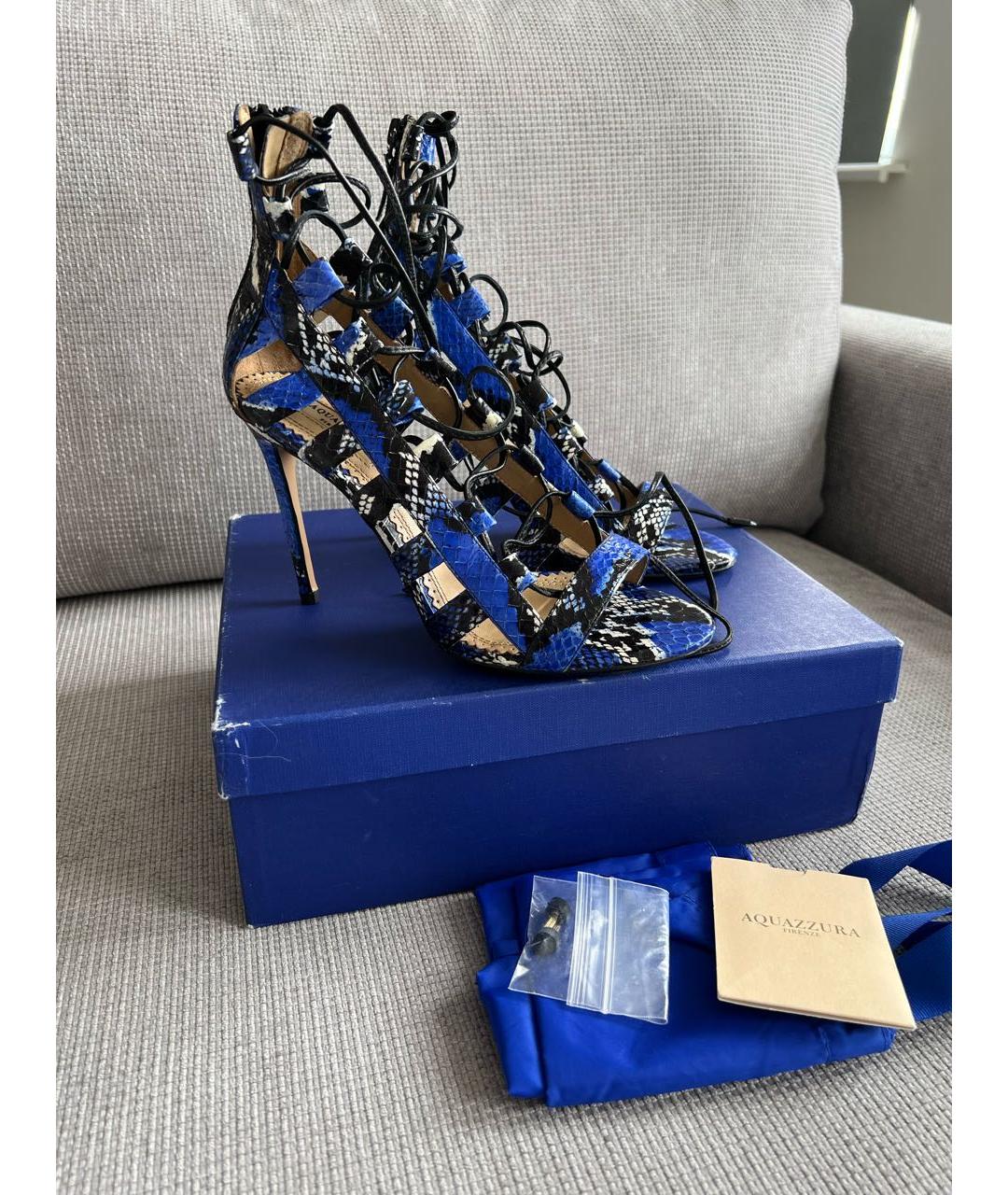 AQUAZZURA Темно-синие босоножки из экзотической кожи, фото 2